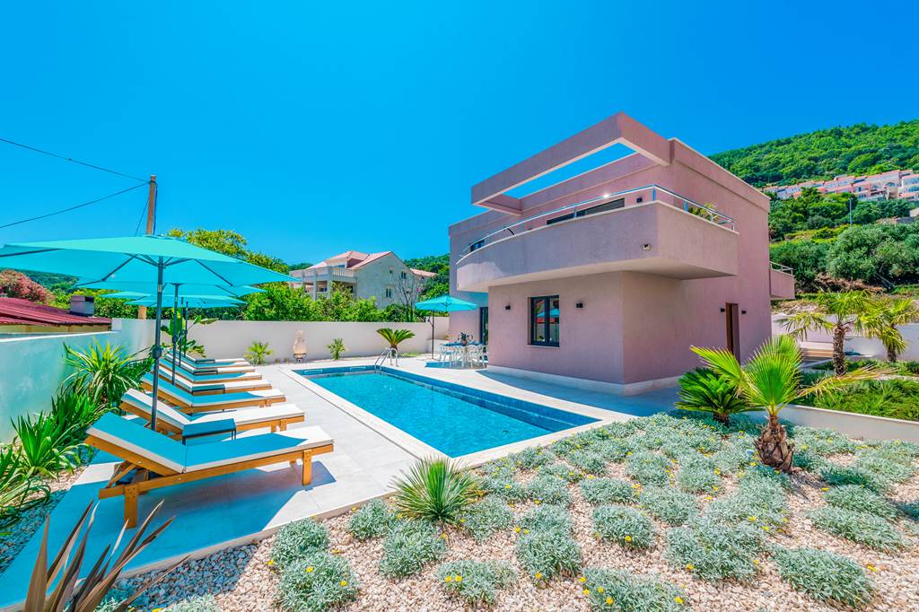 DBV_88266_Villa_Turquoise_Bay_1024_02.jpg