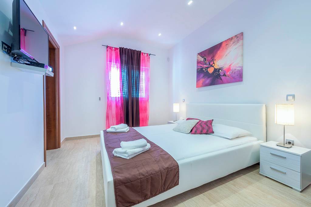DBV_83496_Villa_Mlini_1221_08.jpg
