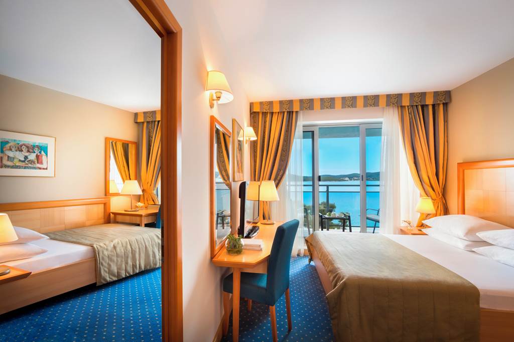 DBV_70320_Aminess_Grand_Azur_Hotel_Orebic_0421_01.jpg