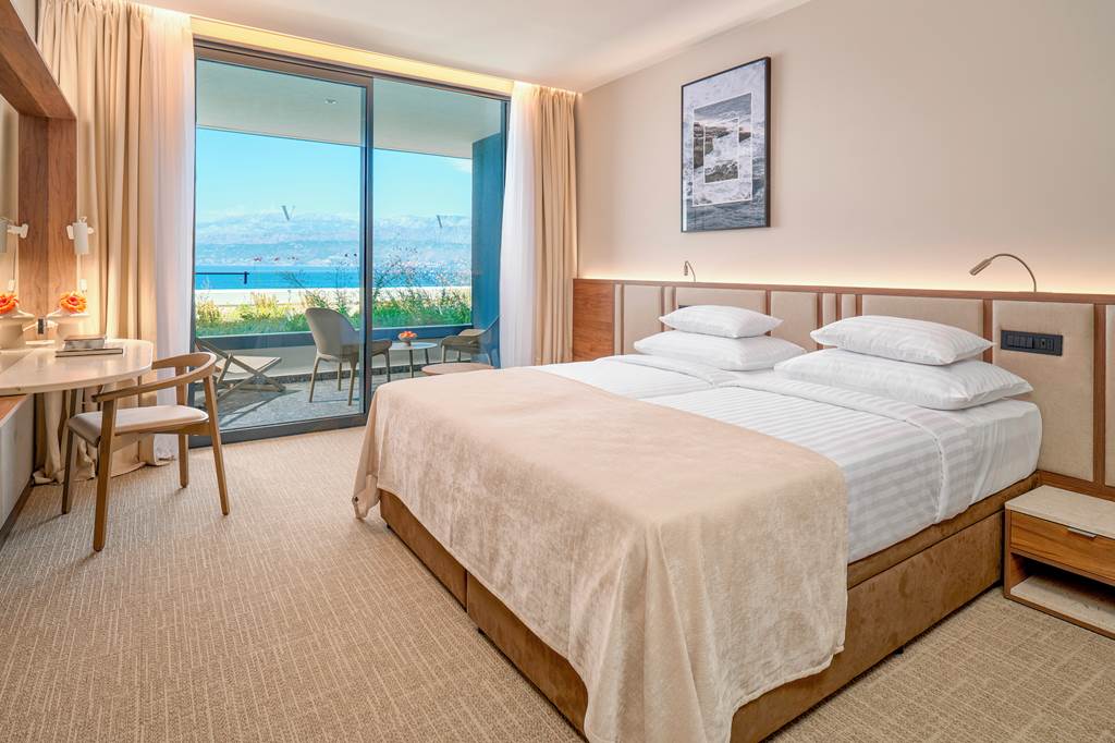 SPU_87177_Grand_Hotel_View_0124_02.jpg