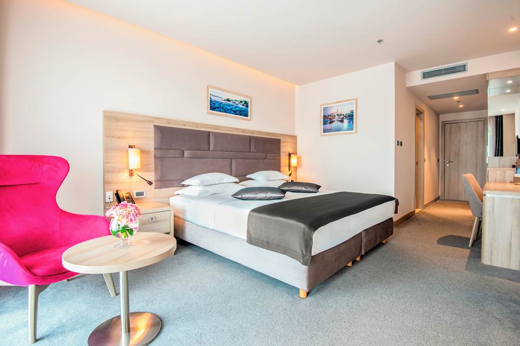 SPU_77000_Hotel_Plaza_Duce_0123_02.jpg