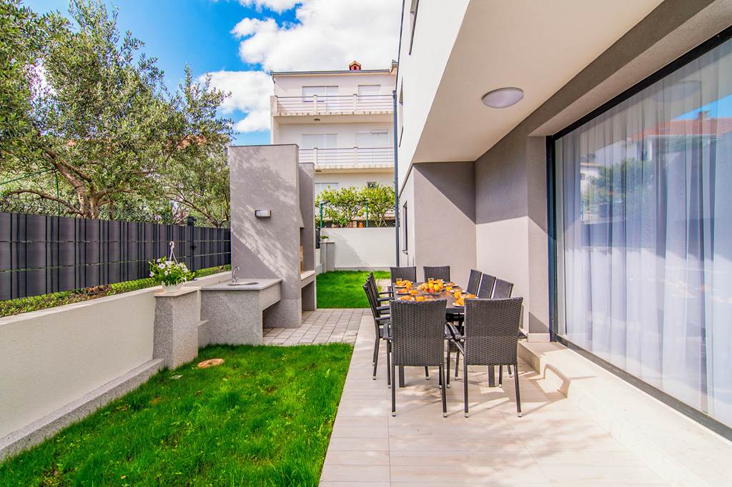 SPU_87525_Villa_Silver_Sky_I_0424_15.jpg