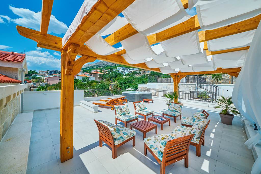 SPU_88340_Villa_Seacrest_Heights_1024_13.jpg