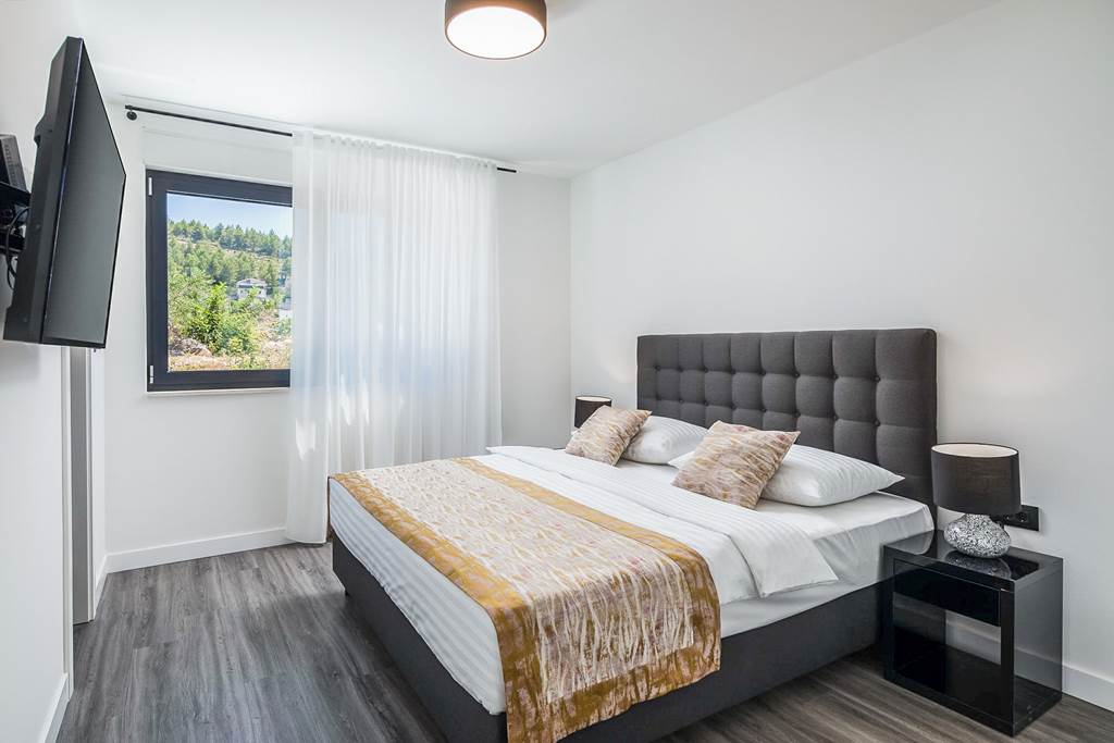 SPU_88938_Villa_Split_Heights_0125_11.jpg