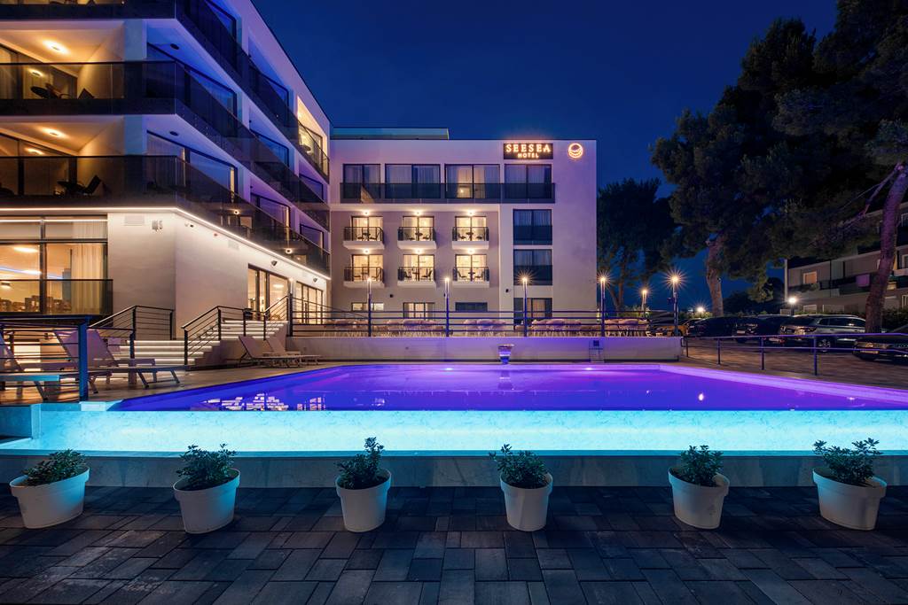 SPU_88835_SeeSea_Hotel_0125_06.jpg