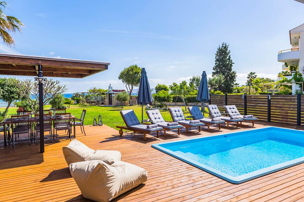 RHO_83854_Villa_Nastazia_0522_02.jpg