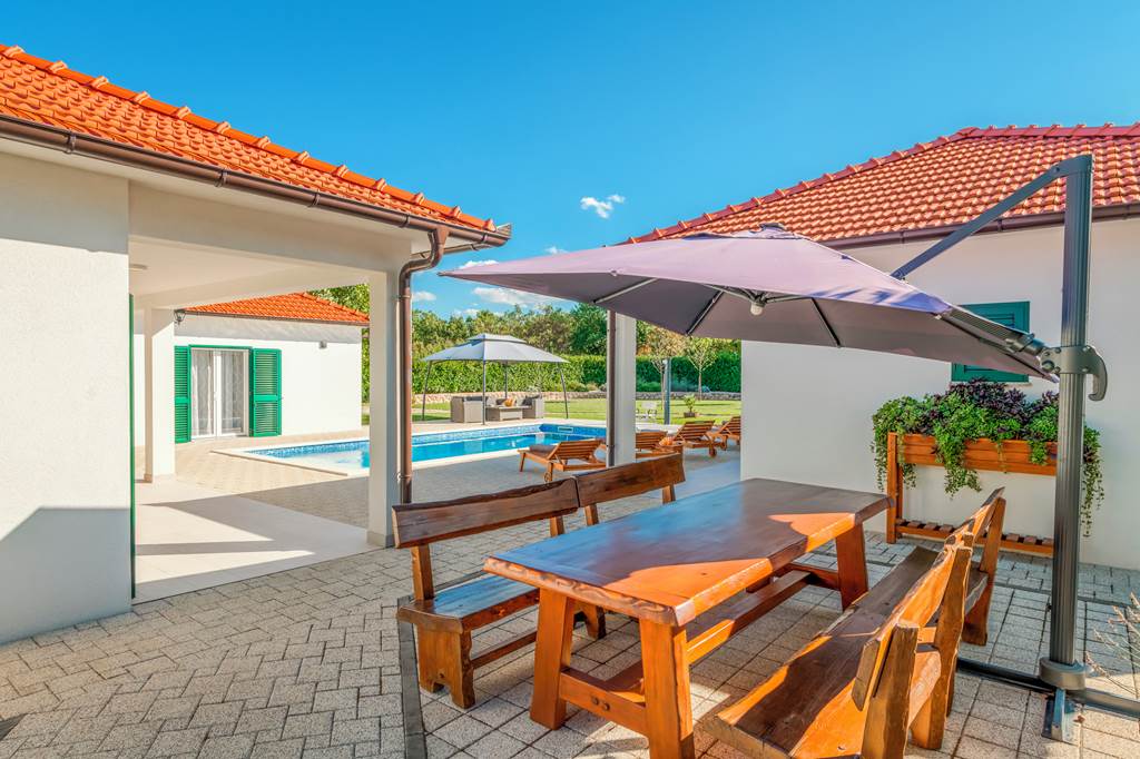 SPU_87842_Villa_Great_Escape_0924_01.jpg