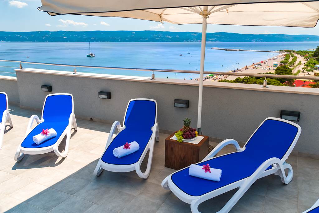 SPU_77001_Htl_Plaza_Omis_0917_27.jpg