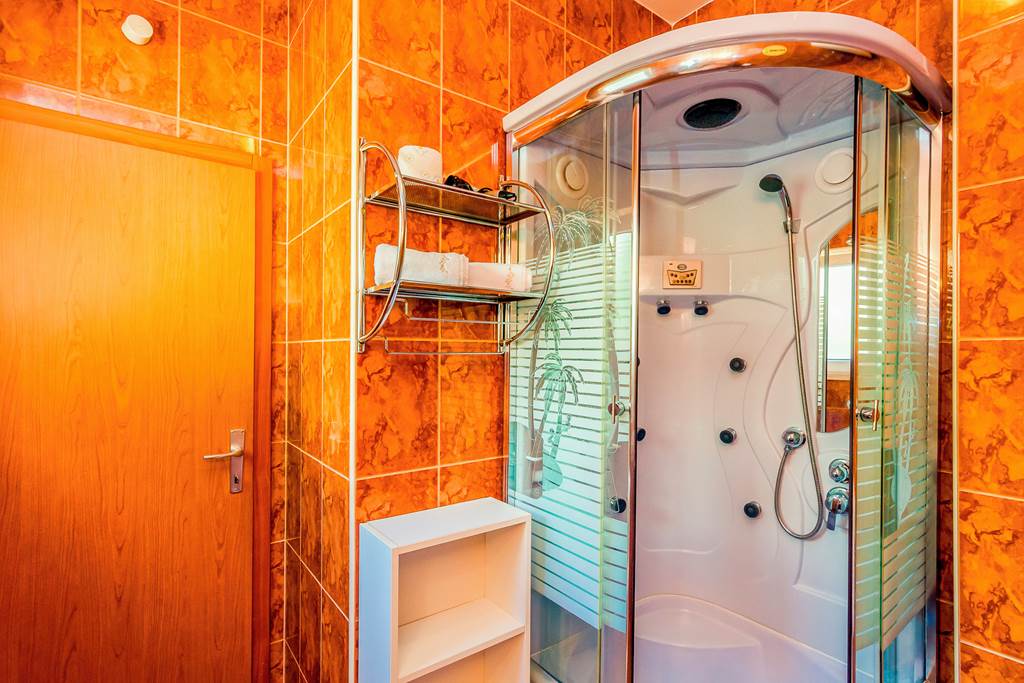 DBV_87511_Apartments_Villa_Aura_0324_18.jpg