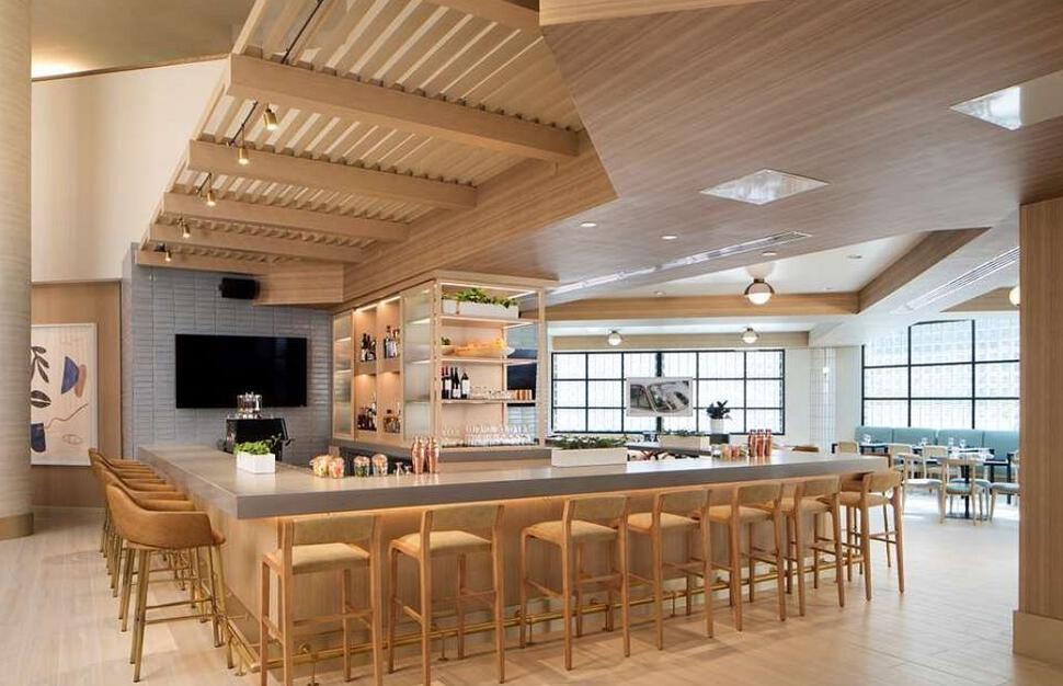 Hilton-Santa-Monica-Hotel-Suites-2.jpg