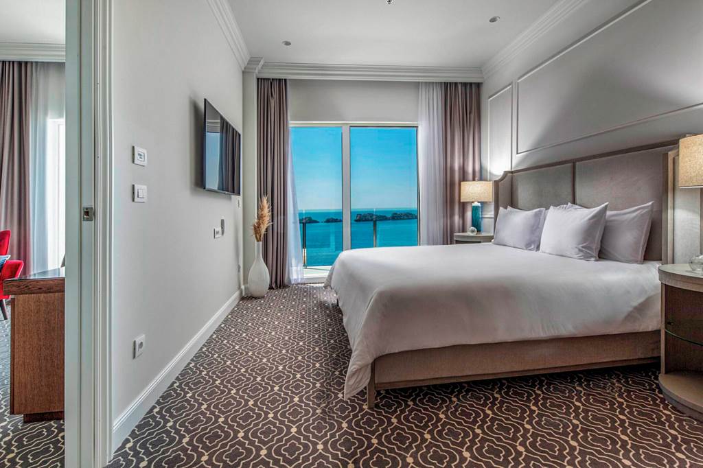 DBV_69374_Royal_Ariston_Hotel_1124_01.jpg