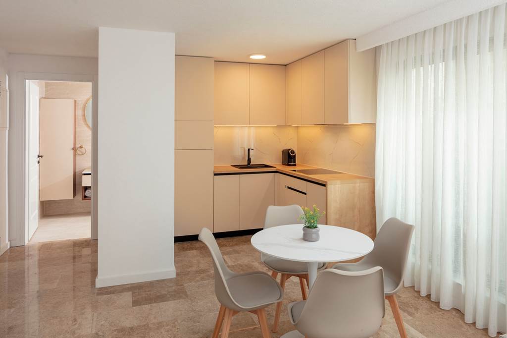 SPU_88835_SeeSea_Hotel_0125_15.jpg