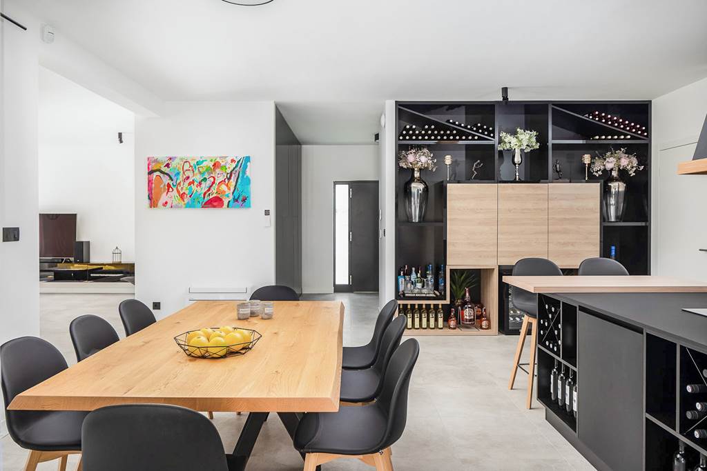SPU_88938_Villa_Split_Heights_0125_09.jpg