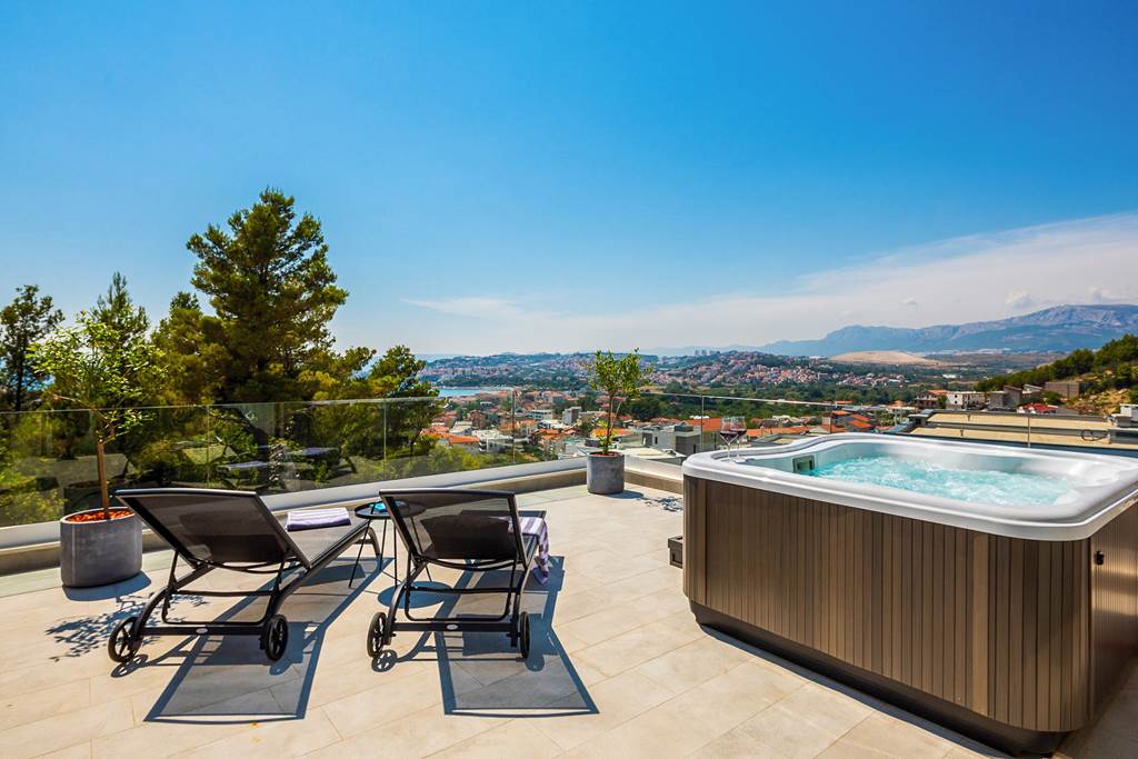 SPU_88938_Villa_Split_Heights_0125_05.jpg