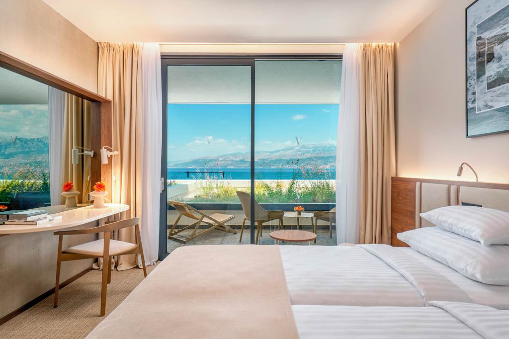 SPU_87177_Grand_Hotel_View_0124_03.jpg