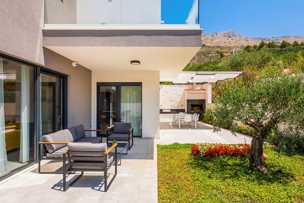 SPU_88938_Villa_Split_Heights_0125_02.jpg