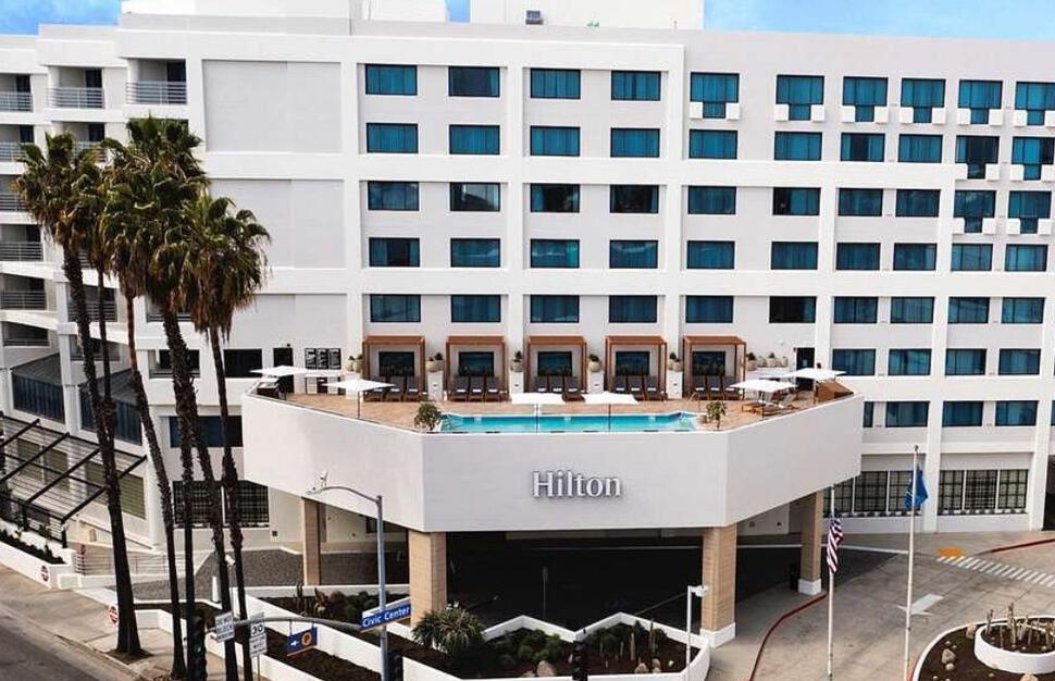 Hilton-Santa-Monica-Hotel-Suites-1.jpg