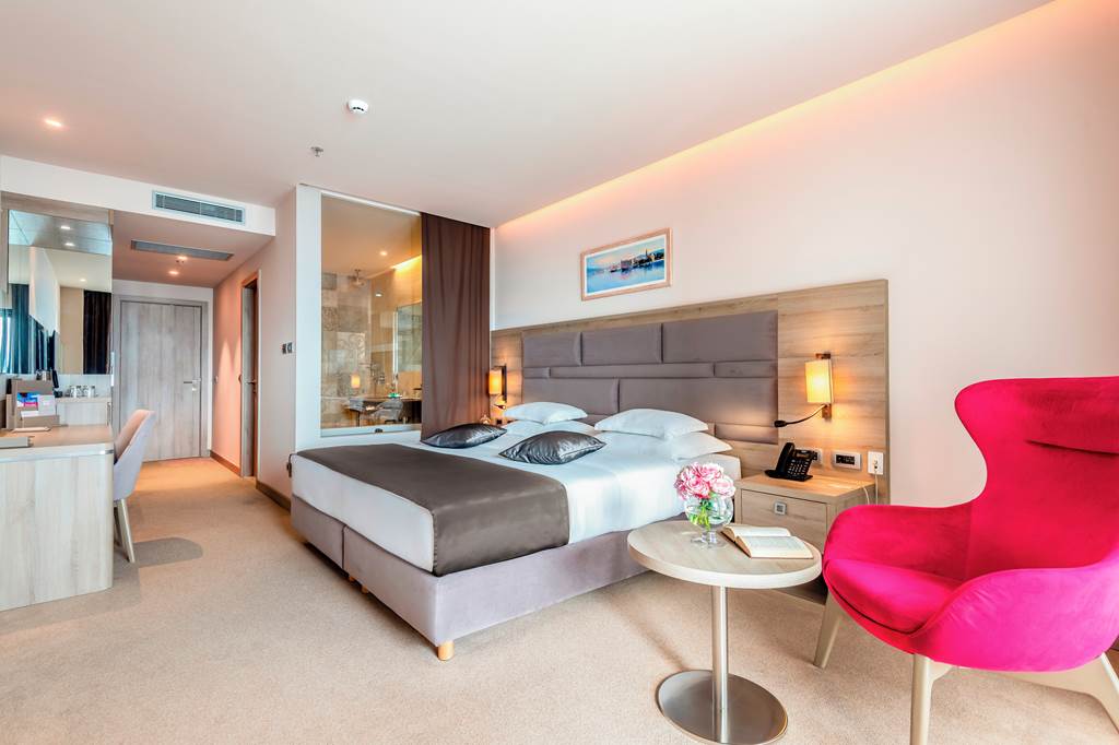 SPU_77000_Hotel_Plaza_Duce_0123_04.jpg