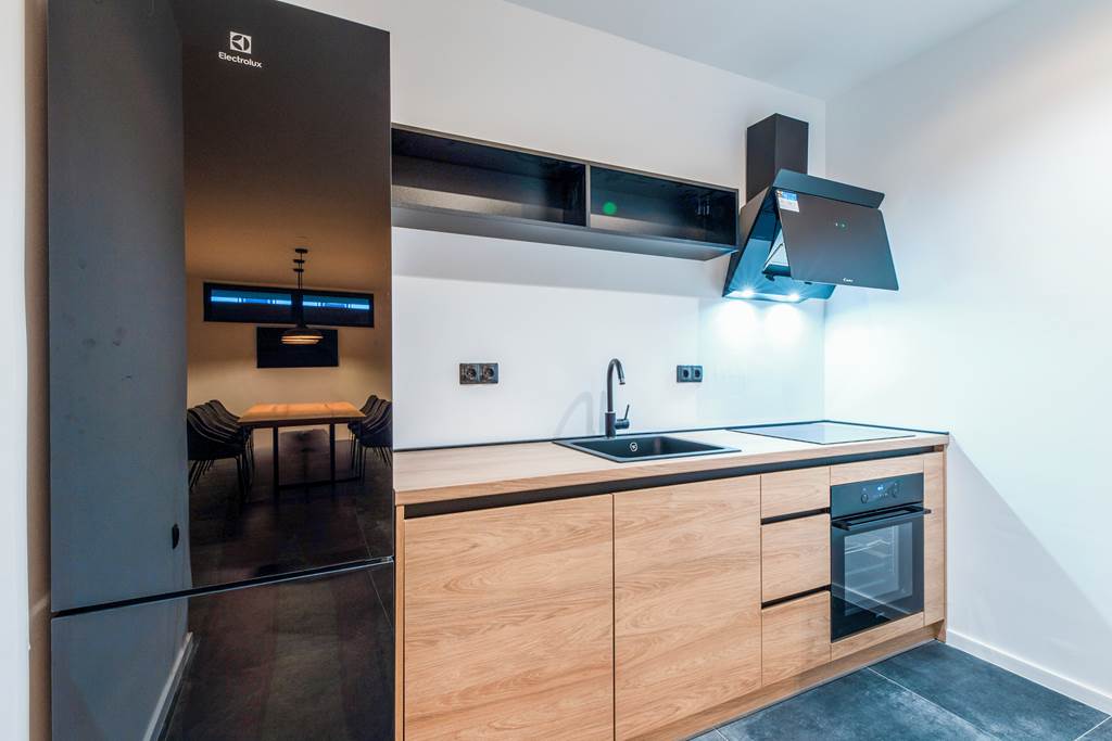 SPU_88733_Villa_White_Scallop_0125_02.jpg