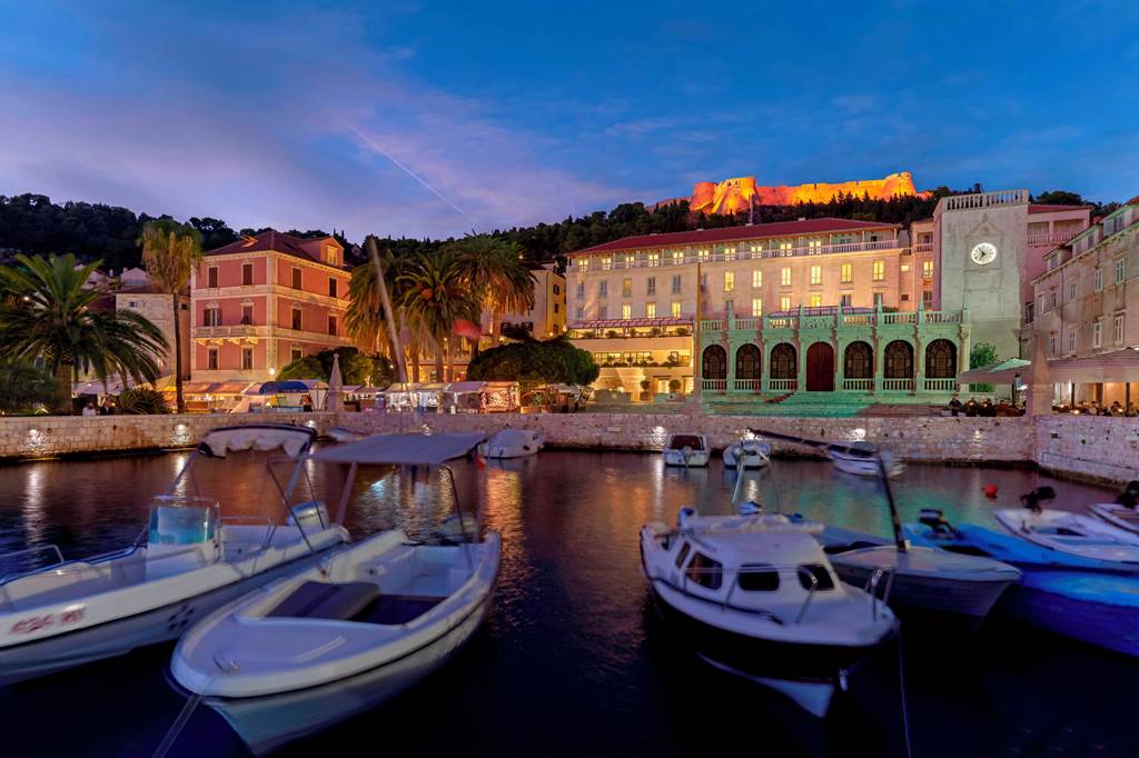 SPU_82050_Palace_Elisabeth_Hvar_0120_15.jpg