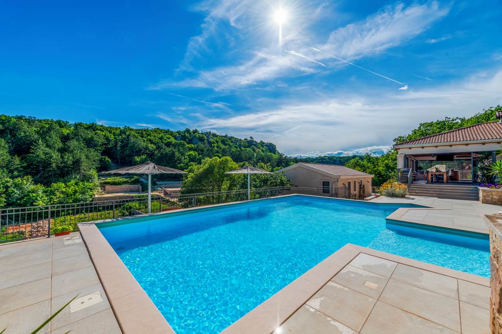 SPU_87800_Villa_Serene_Memories_0724_11.jpg