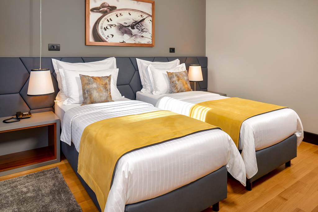 SPU_83642_Hotel_Ora_0222_10.jpg