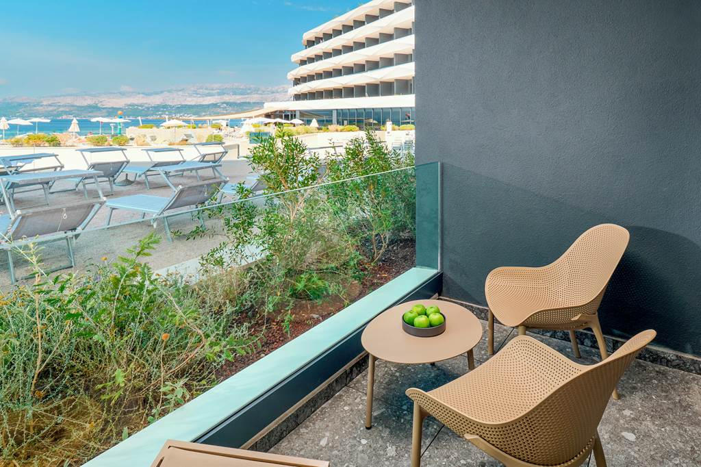SPU_87177_Grand_Hotel_View_0124_34.jpg