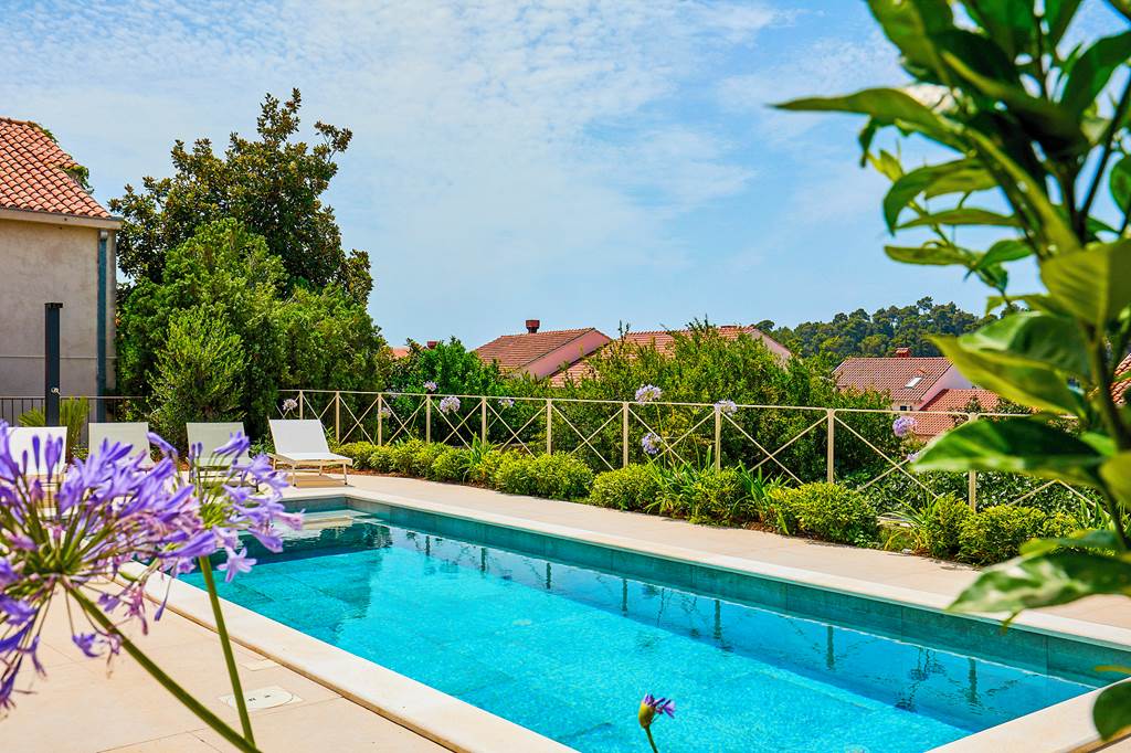 DBV_89131_White_Coral_Villa_0225_13.jpg