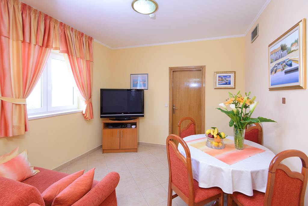 DBV_72793_Villa_Curic_0215_24.jpg