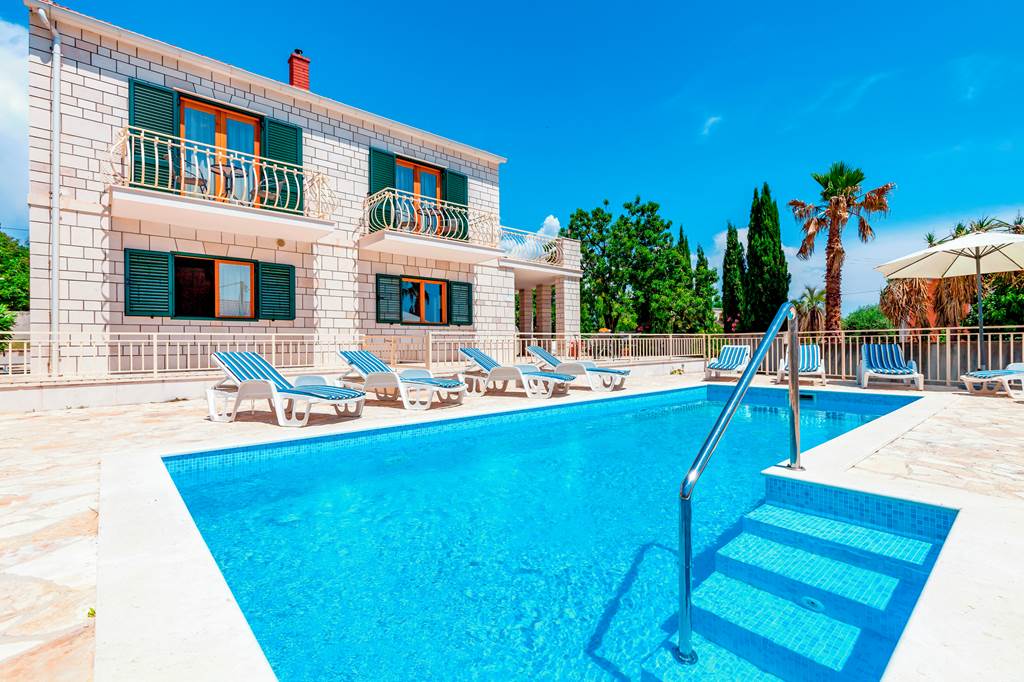 SPU_84754_Villa_Vjeka_1222_14.jpg