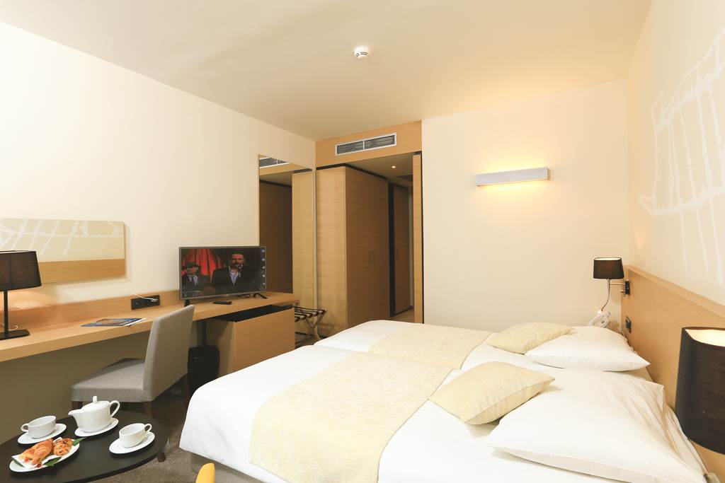 DVB_70341_Hotel_Liburna_1116_01.jpg