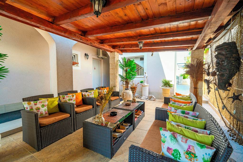 DBV_87511_Apartments_Villa_Aura_0324_09.jpg