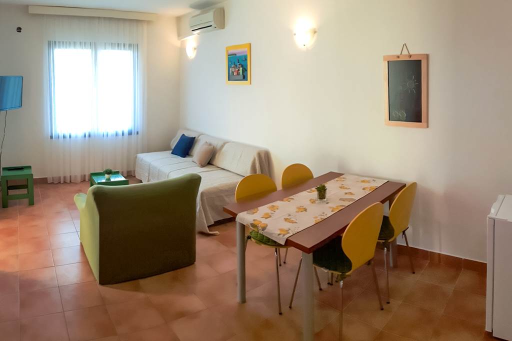SPU_73836_Belvedere_Apts_0418_04.jpg