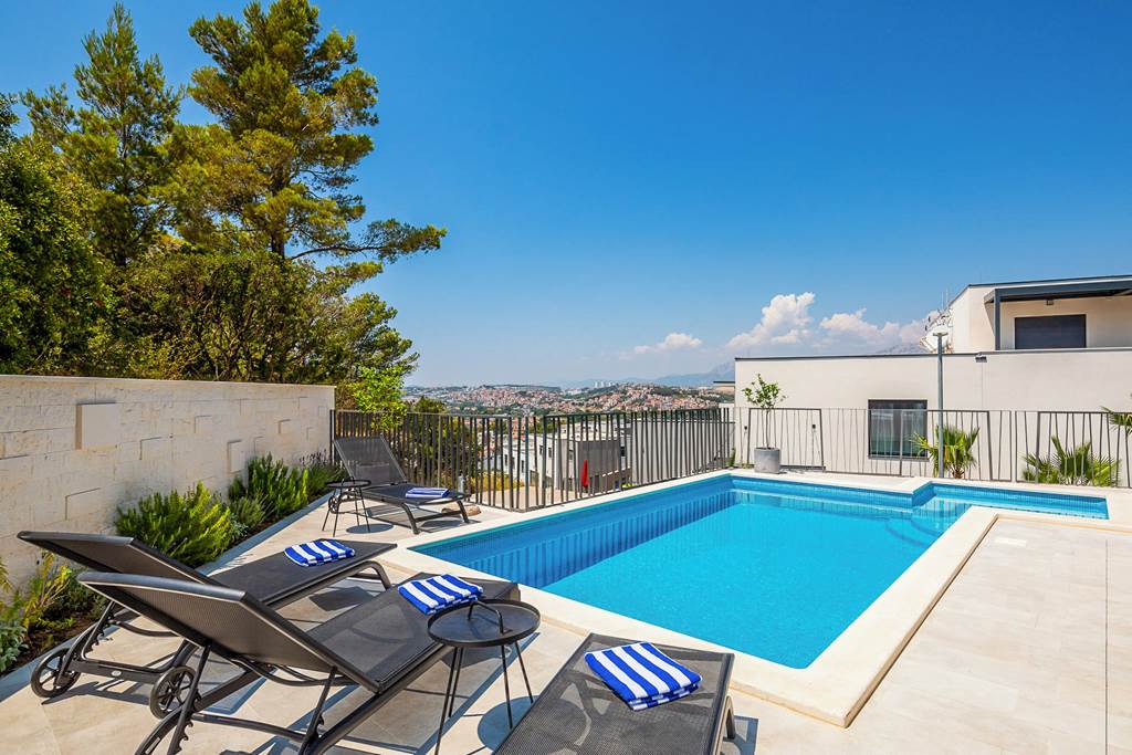 SPU_88938_Villa_Split_Heights_0125_01.jpg