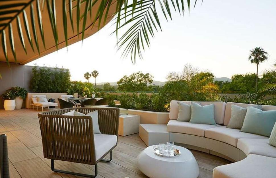 Waldorf-Astoria-Beverly-Hills-14.jpg