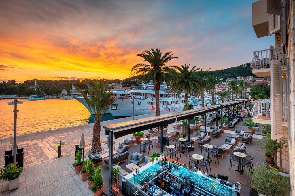 SPU_70984_Riva_Marina_Hvar_Hotel_0225_03.jpg