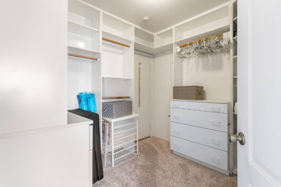 Master Bedroom 8