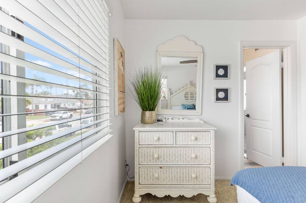 Bedroom 2 (2)