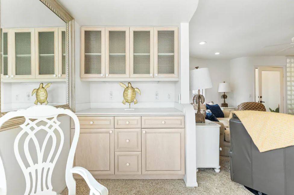 Dining Room 4