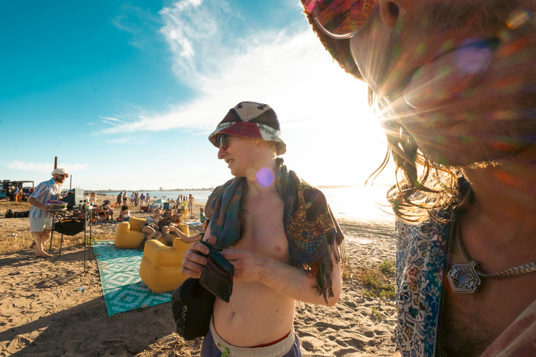 Crowd Beach @moonbeam.films(5).jpg