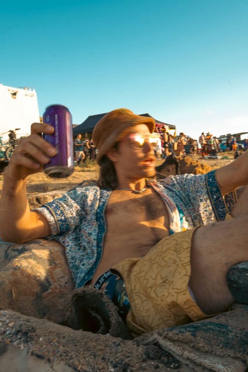 Crowd Beach @moonbeam.films(4).jpg