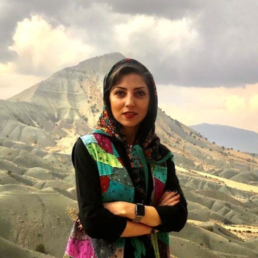 Sarah Helmzadeh