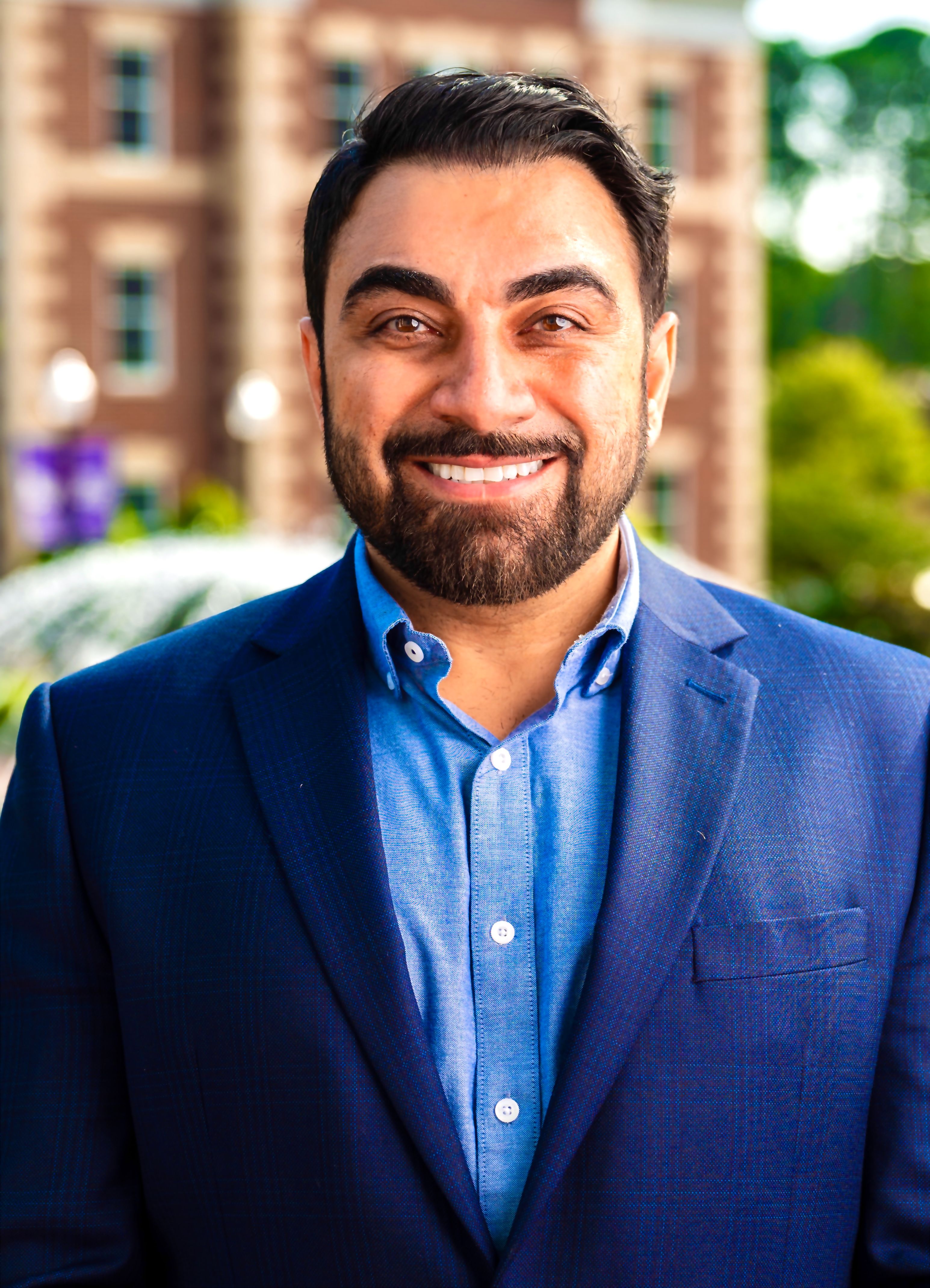Dr. Arslan Lashar, BDS