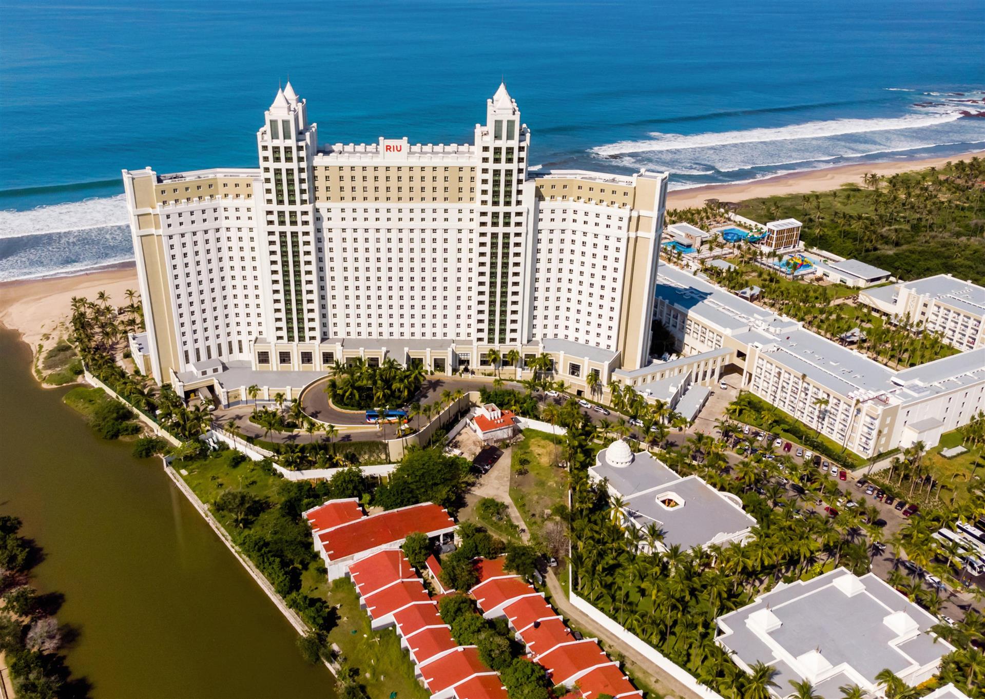 Riu Emerald Bay