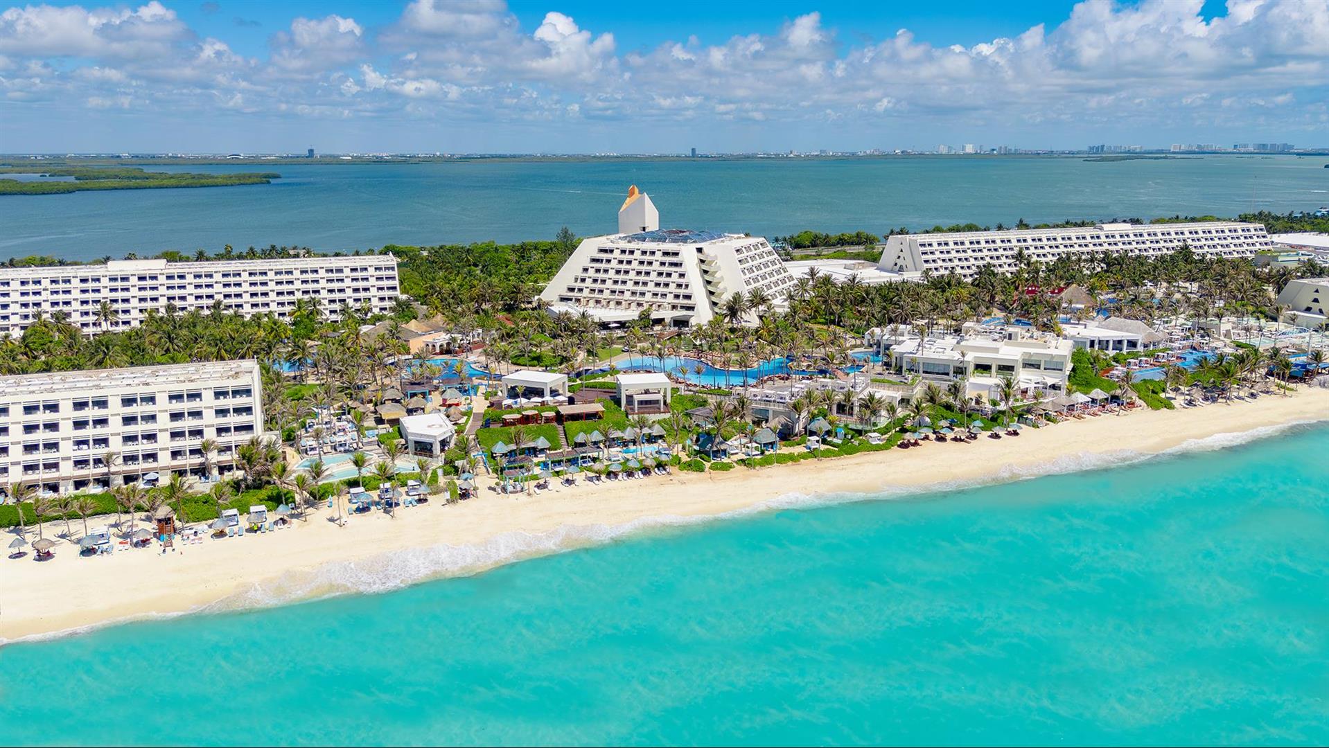 The Grand Oasis Cancun