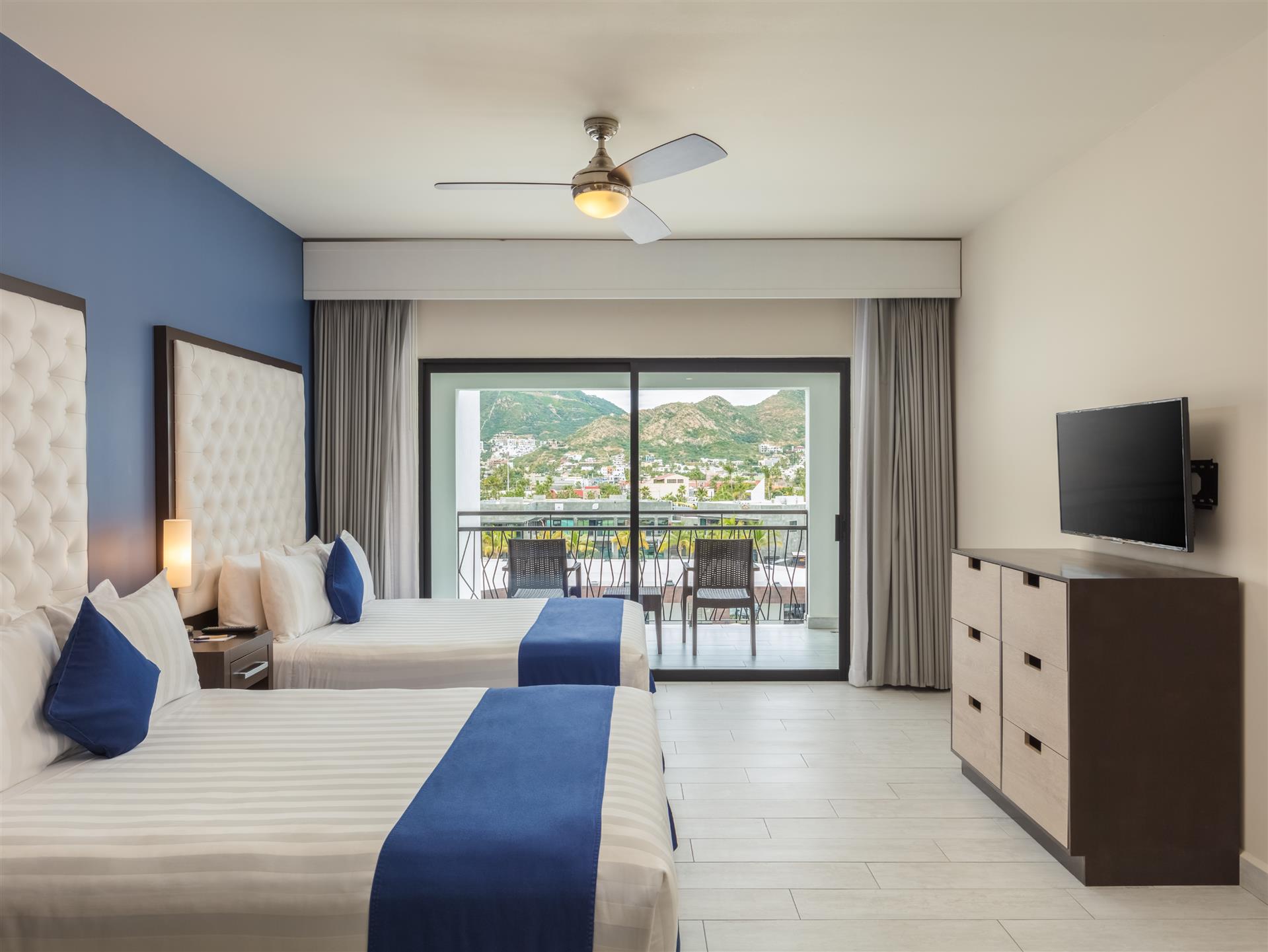 Medano Hotel and Suites