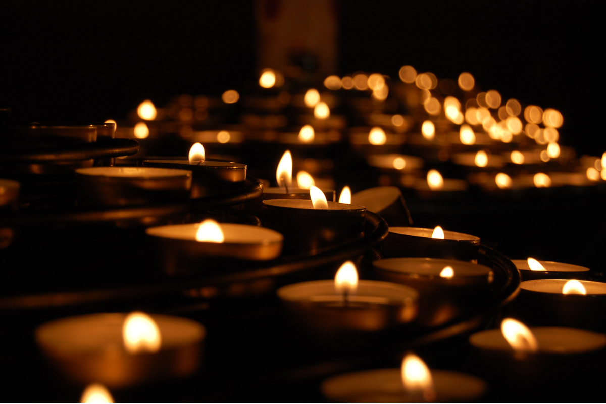 Yom Hashoah Candle Bagging