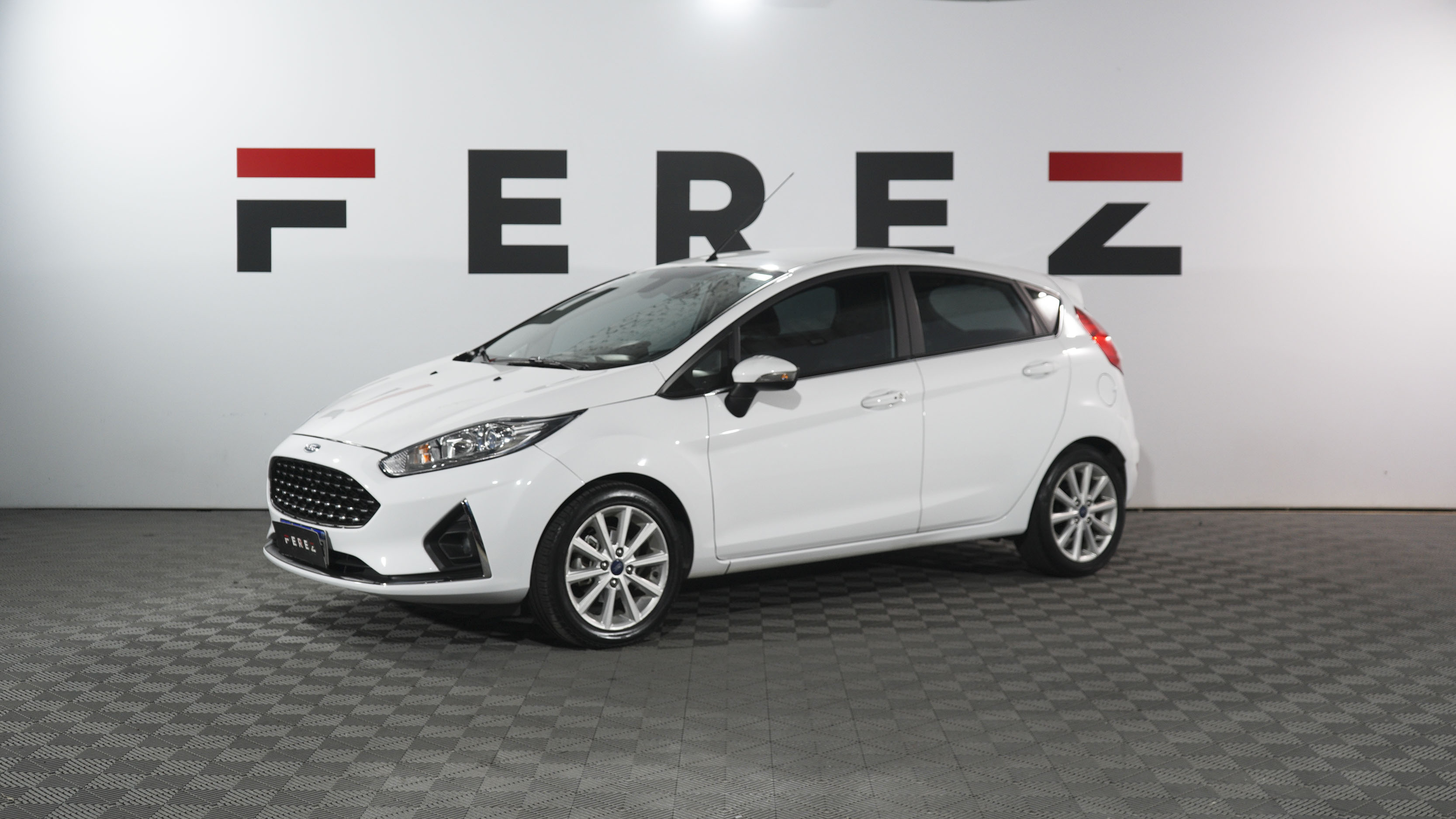 ford FIESTA 1.6L TITANIUM POWERSHIFT