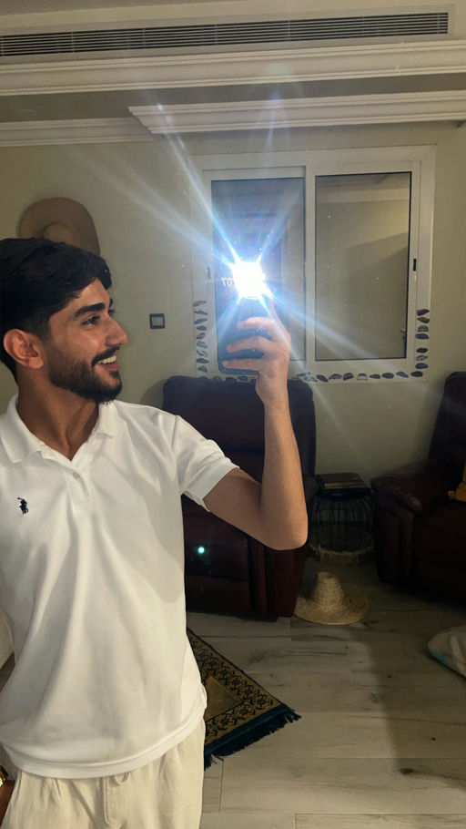 HASHIM HAMZA EZMIRLY gallery photo
