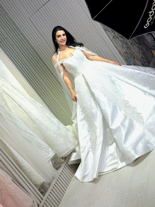 Suzan gallery photo